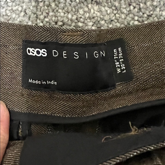 ASOS DESIGN balloon fit suit pants in tonal stripe - Picture 3 of 8